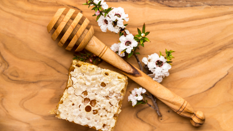 The Ultimate Multitasker: Manuka Honey